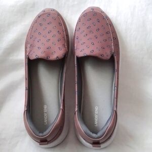 EUC Lands' End Slip On Loafers, size 9.5, dark pink-mauve with blue design